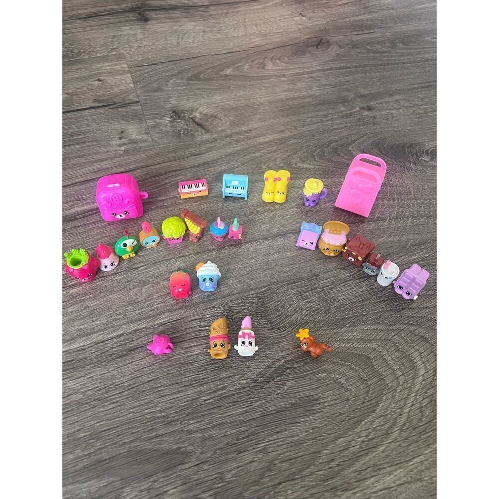 Shopkins Lot Of  26 As Pictured All Seasons Used Good Condition